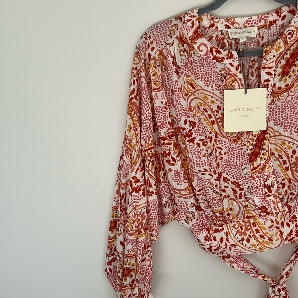 NWT patterned blouse